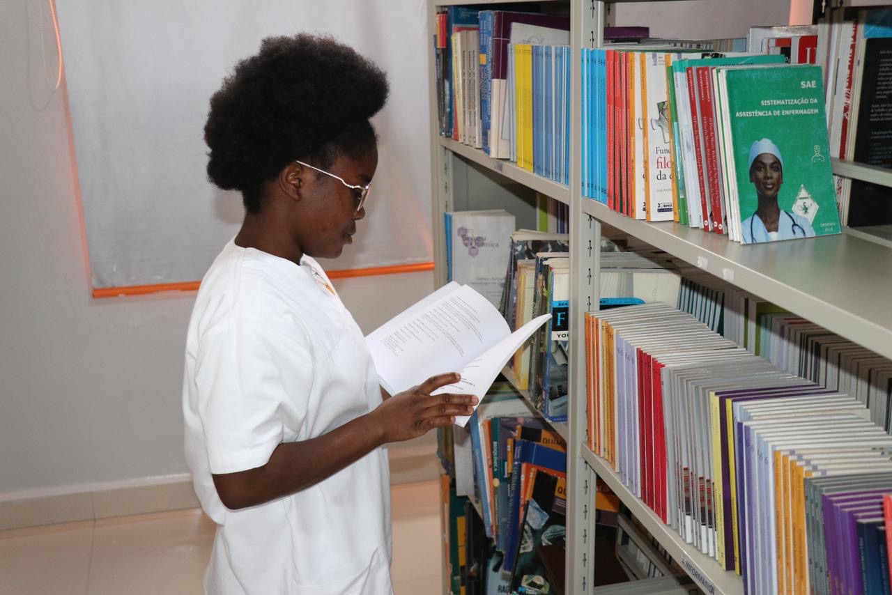 Biblioteca: Um Espaço de Conhecimento e Inspiração