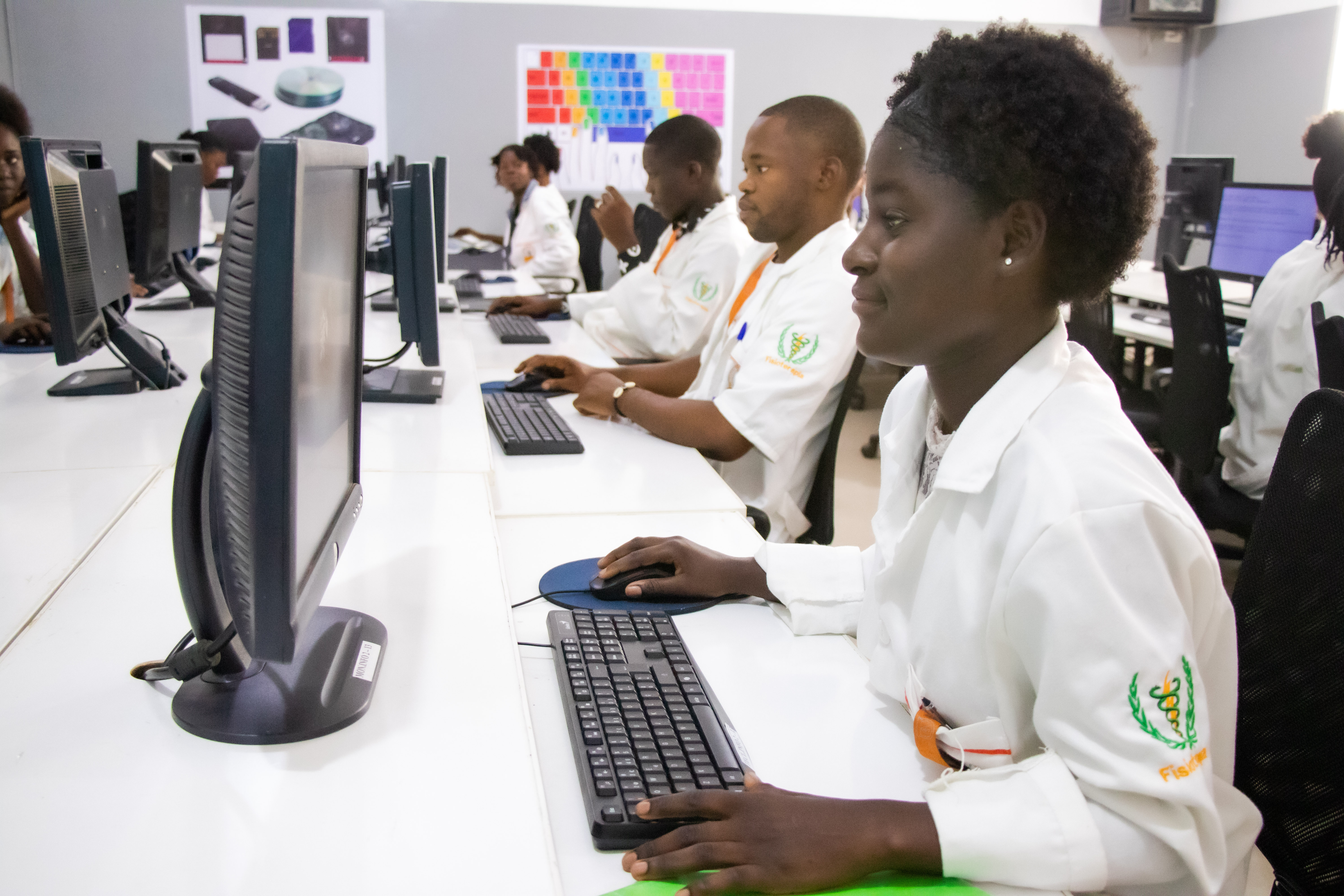 Tecnologia e Conhecimento ao Serviço da Formação