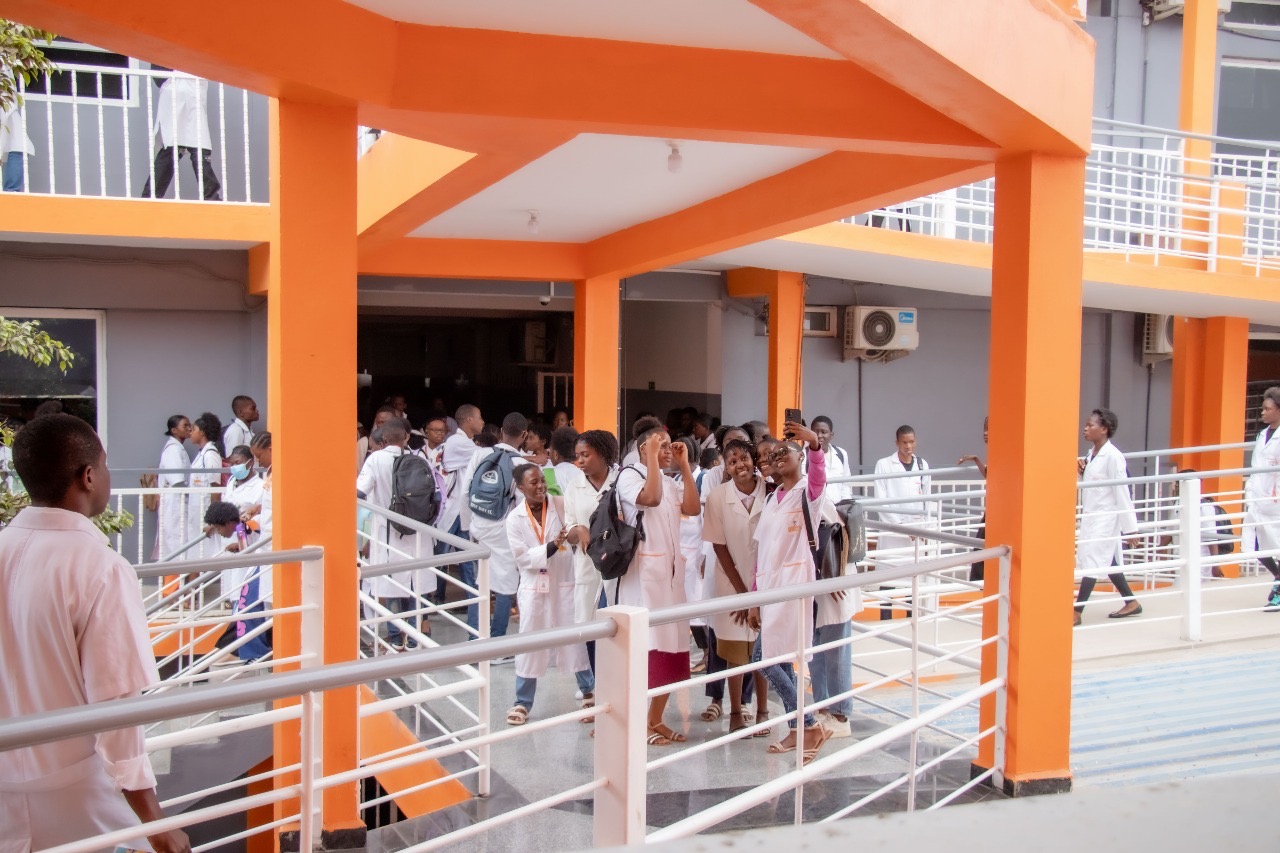 Mais do que Ensino, uma Experiência Completa de Formação
